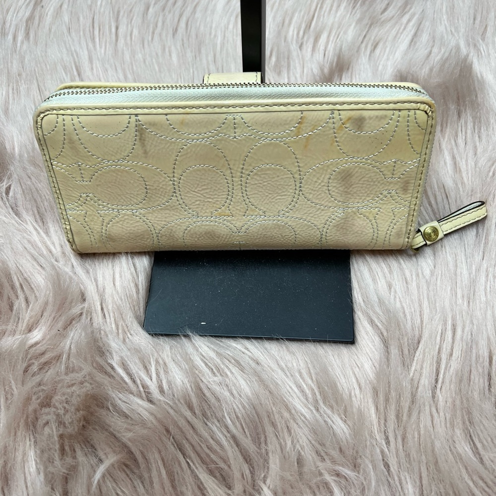 Coach Wallet - Picture 5 of 12